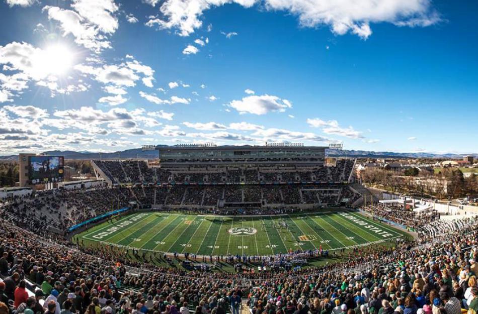 picture of the Rams stadium